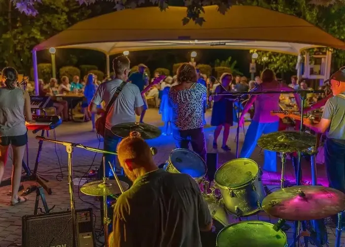3 Etoiles - Piscine - Ccaibfi Chalé