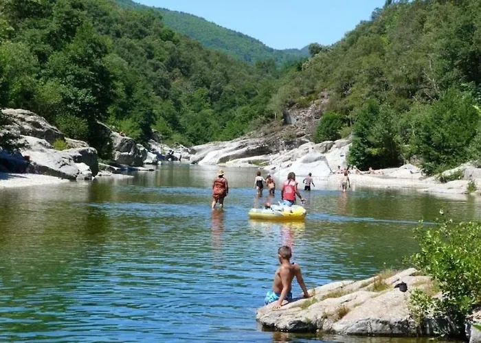 3 Etoiles - Piscine - Ccaibfi Chalé
